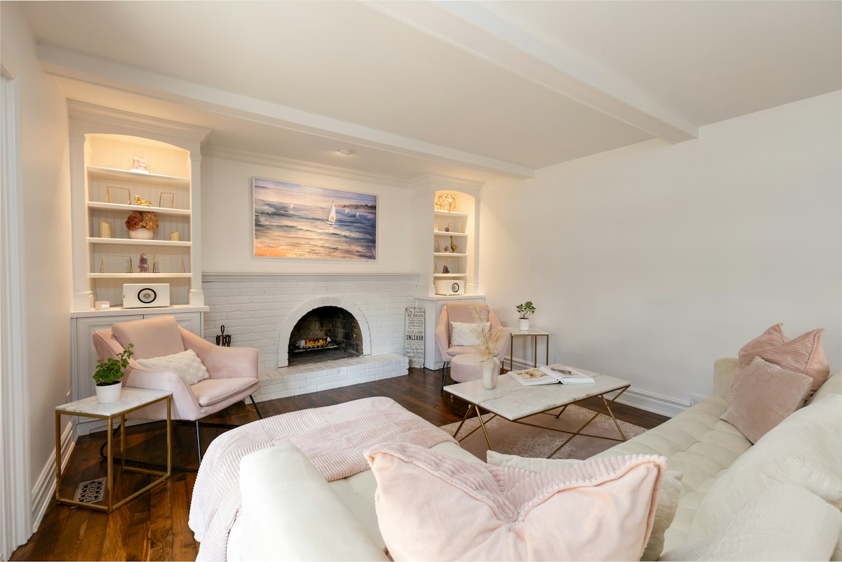 How to Photograph a Room Before AI Staging